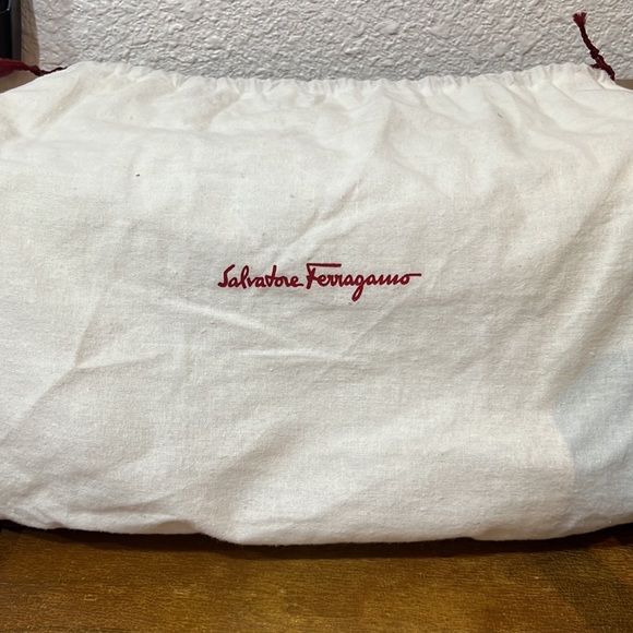 Authentic Salvatore Ferragamo 3 way handbag - Free shipping - Picture 14 of 14